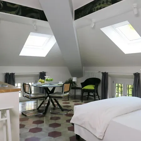Crochat Apartment Como