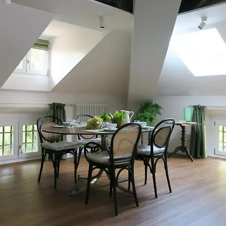 Crochat Apartment
